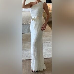 Beautiful white evening gown.